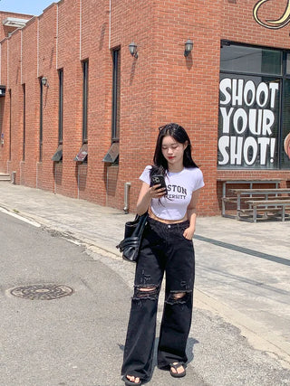 Lettering Slim Fit Cropped T-Shirt (4 colors)