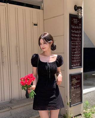 Punching Ribbon Dress
