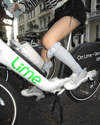 Frilled Outseam Loose Socks