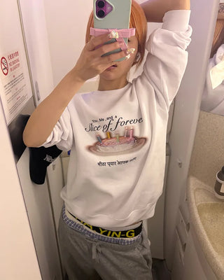 [1st Re-release] (ORIGINAL) Sweet Cake Brushed Fleece Sweatshirt