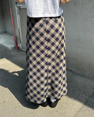 Checked long skirt