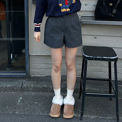 Wool banding shorts