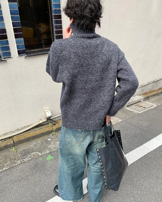 High-neck button-point cardigan