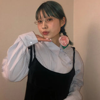 Cross-button blouse