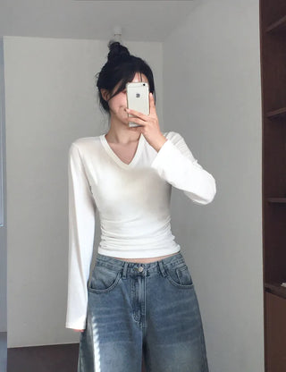 Shirred V-neck T-shirt