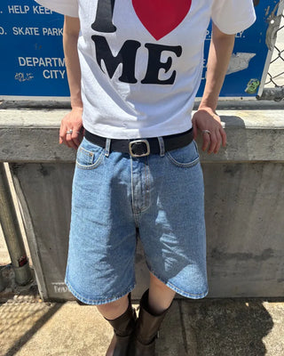 Straight-leg denim shorts