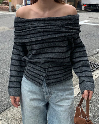 Button-point wide-neck off-shoulder knit