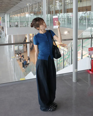 Button-down short-sleeved T-shirt