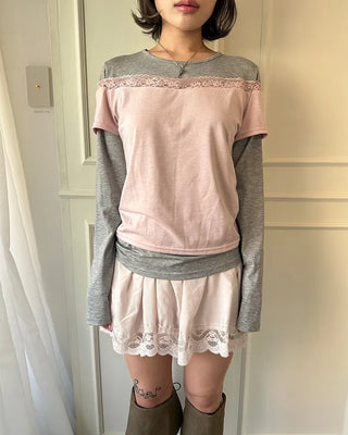 Lace off-shoulder layered long t-shirt