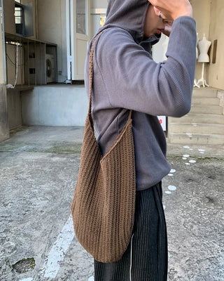 Knitted shoulder bag