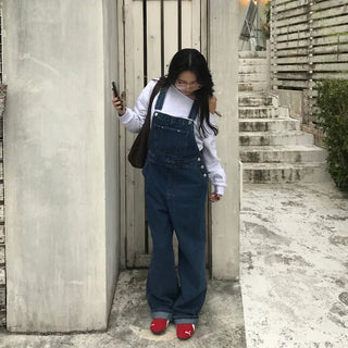 Off-shoulder sweatshirt