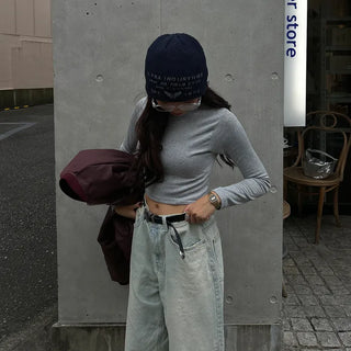 Basic long-sleeve cropped T-shirt