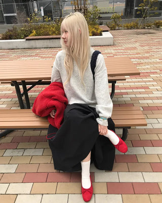 Two-pleated long skirt