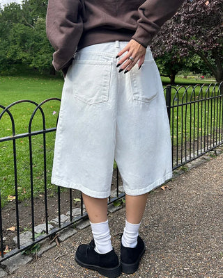 (Unisex) One-tuck cotton Bermuda shorts