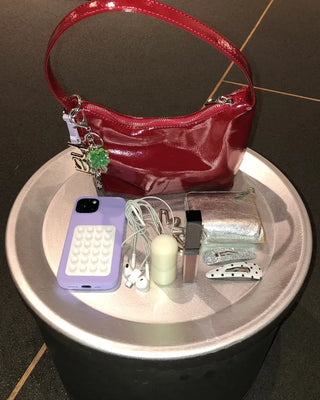 Simple one-shoulder bag