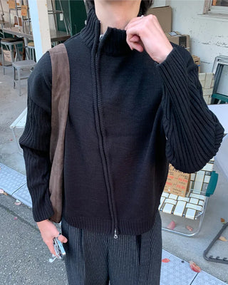 (Unisex) Knit Cardigan with Diagonal Zipper
