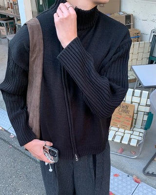 (Unisex) Knit Cardigan with Diagonal Zipper