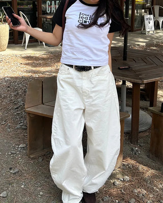 Clover Gravure Cropped Short T-Shirt