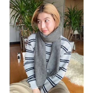 Plain wool scarf