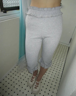 Frilled hem ribbed capri leggings pants