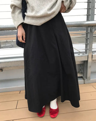 Two-pleated long skirt