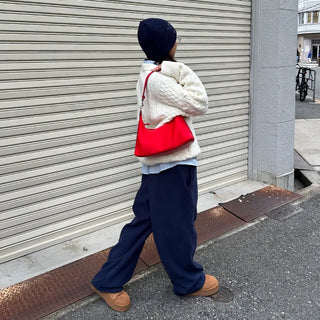 Cable oversized round knit