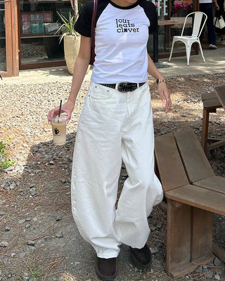 Clover Gravure Cropped Short T-Shirt