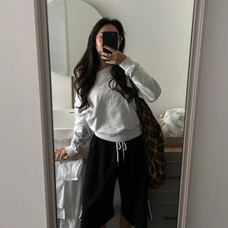 Off-shoulder sweatshirt