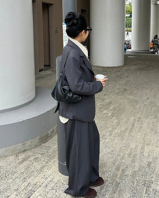 Center dart basic silhouette jacket