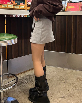 Wide-waisted ribbed sweatshirt mini skirt