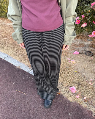 Striped back slit easy maxi skirt