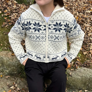 Snowflake Pattern Zip Knit