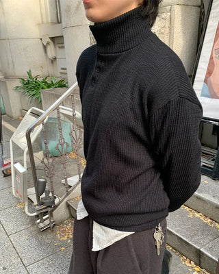 Side Button Point Half Neck Knit
