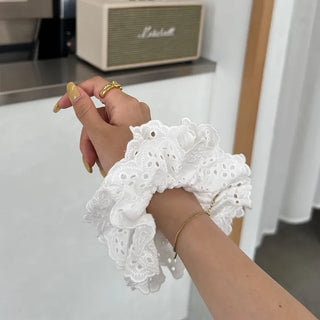 Lace scrunchie