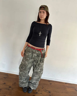 Boat neck cropped sleeve cut and sew