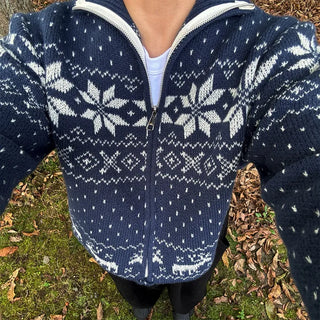 Snowflake Pattern Zip Knit