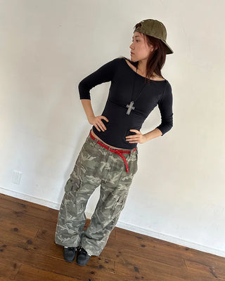 Boat neck cropped sleeve cut and sew