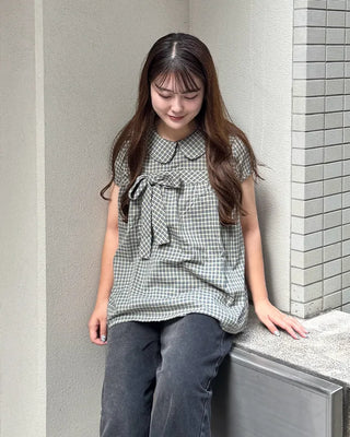 Ribbon bust detail round collar short-sleeved blouse