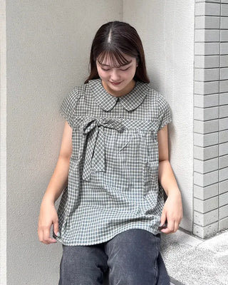 Ribbon bust detail round collar short-sleeved blouse