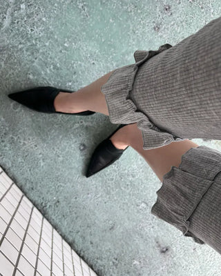 Waist frill capri pants