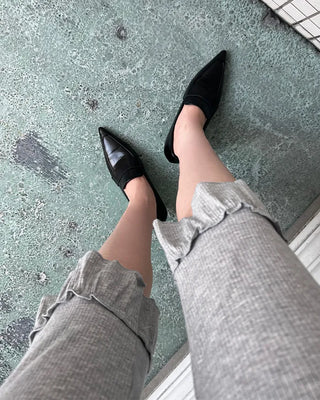 Waist frill capri pants
