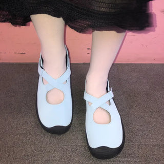 Round cross strap loafers
