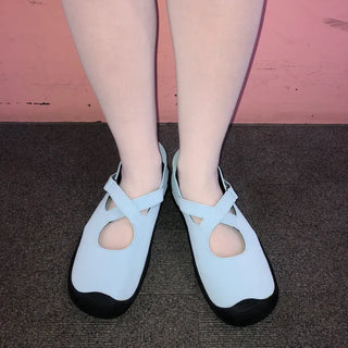 Round cross strap loafers