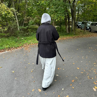 Single-button half coat
