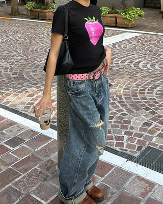 [1st Re-release] (ORIGINAL) Strawberry Lettering Slim T-Shirt