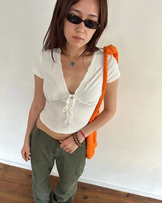 Lace V-neck strap gathered cap sleeve