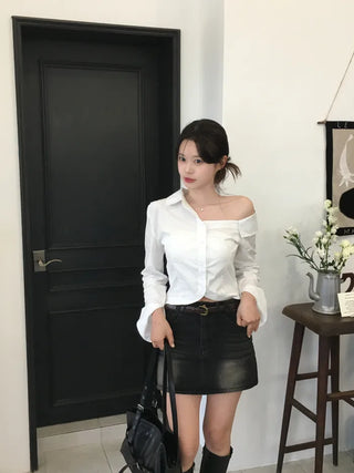 One-shoulder cropped shirt