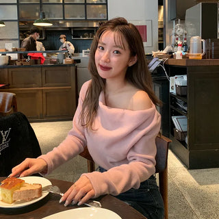 Drape Off-Shoulder Fleece T-Shirt