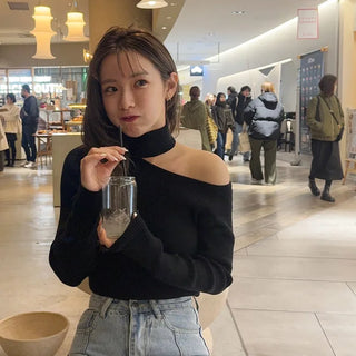 Choker cutoff knit