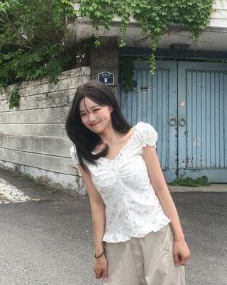Flower frill blouse